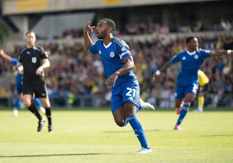 2-2大冷门，英超前冠军遭联赛第22牛津联队阻击，无缘3连胜，苏马雷乌龙球