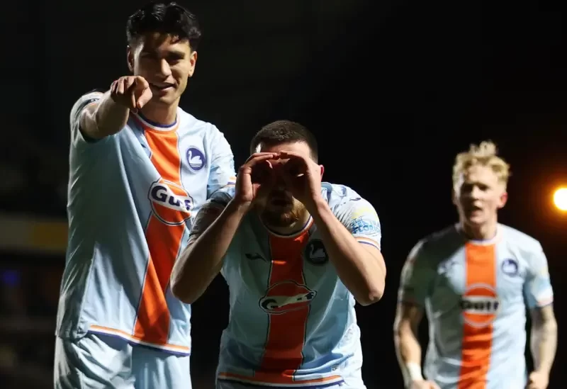 Vipotnik头球让斯旺西在牛津取得胜利